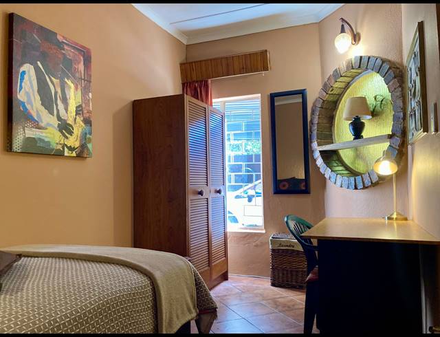 1 bed property to rent in FONTAINEBLEAU